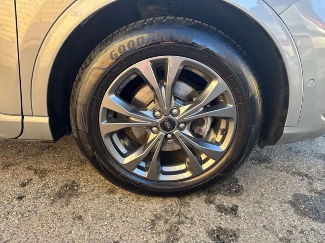 Ford Kuga EcoBoost ST Line