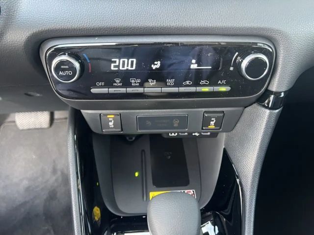 Toyota Yaris Hatchback Hybride VVT-i