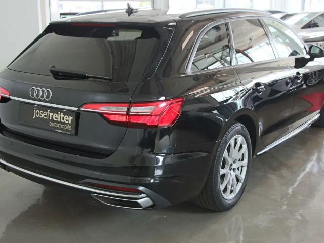 Audi A4 30 TDI Avant S-Tronic