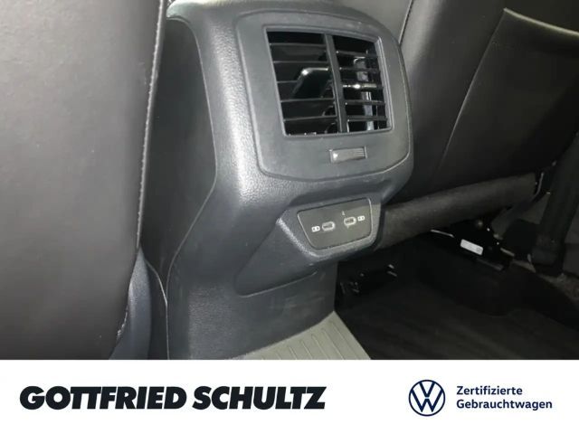Volkswagen T-Roc GOAL TSI SITZHEIZUNG EINPARKHILFE NAVI LED