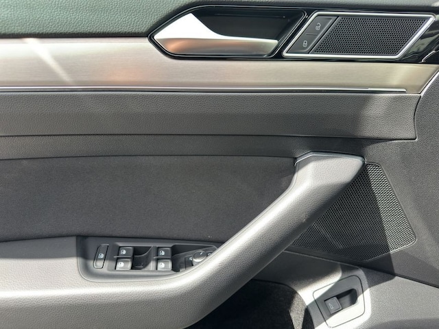 Volkswagen Passat 2.0 TSI Variant