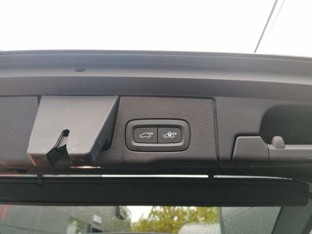 Volvo XC60 Dark Plus