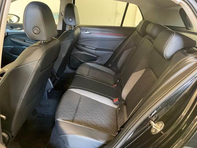 Volkswagen Golf 2.0 TDI DSG Golf VIII