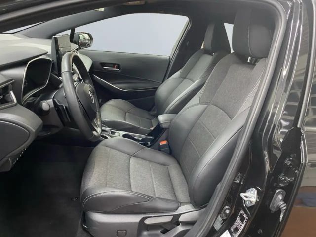 Toyota Corolla Hybride Team D