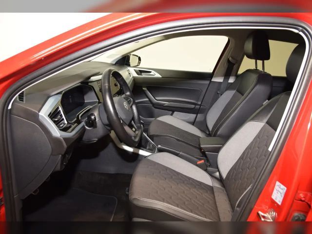 Volkswagen Polo TSI Goal LED - Navi