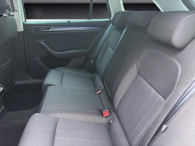 Skoda Superb 2.0 TDI Combi Style Style