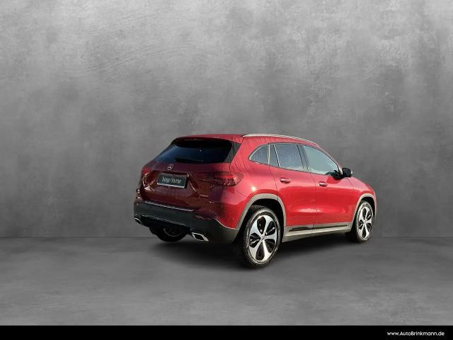 Mercedes-Benz GLA 200 Progressive