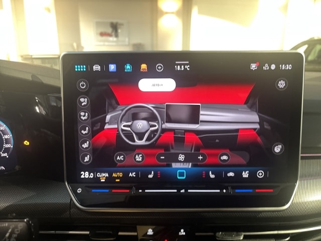 Volkswagen Golf 1.5 eTSI DSG Golf VIII