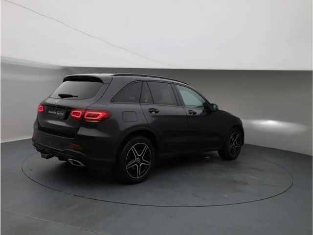 Mercedes-Benz GLC 300 4MATIC AMG Line GLC 300 d