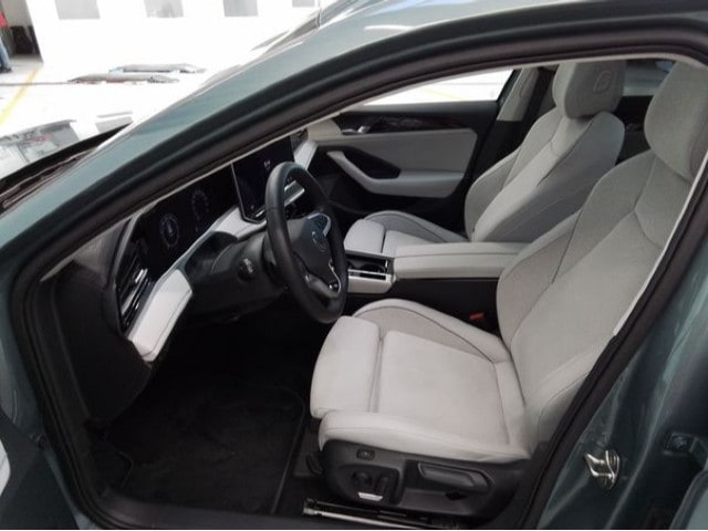 Volkswagen Passat 1.5 eTSI Business Variant