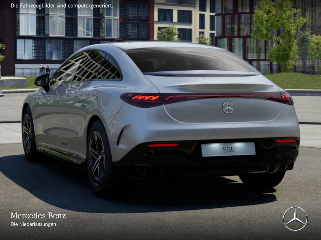 Mercedes-Benz EQE 300 Sedan