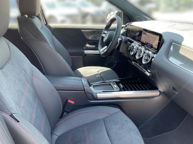 Mercedes-Benz GLA 200 AMG Line