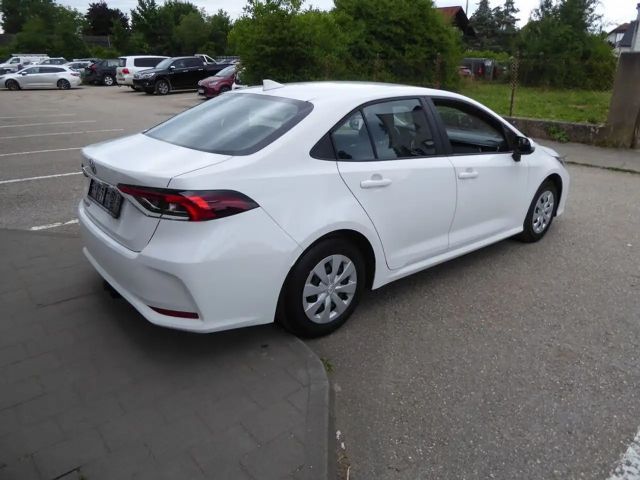 Toyota Corolla 1,5 Sedan