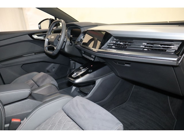 Audi Q4 e-tron SUV 45 e-tron Audi Q4 e-tron