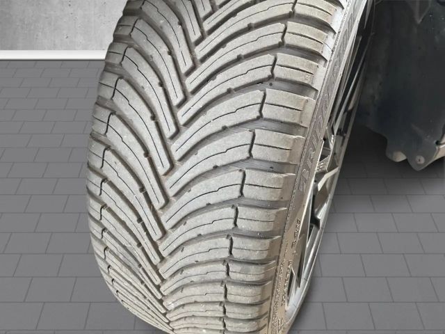 Peugeot 308 Ganzjahresreifen Navi DAB SHZ LED T-Leder Memory S