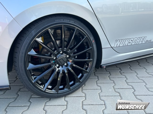 Volkswagen Golf 1.5 TSI R-Line