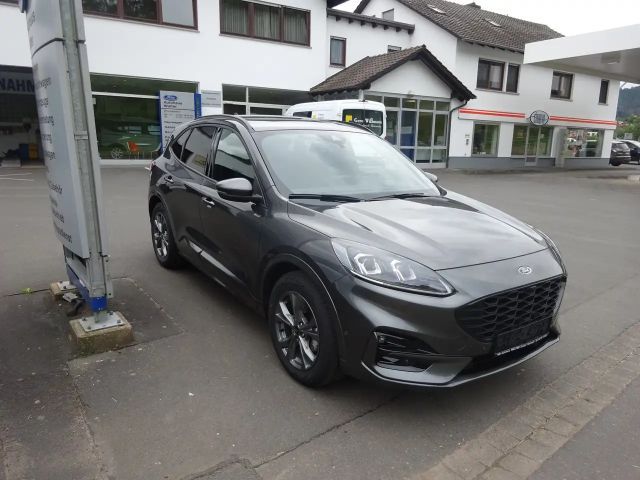 Ford Kuga Hybrid ST Line X