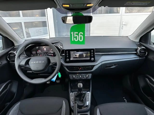Skoda Fabia Essence PDC;CARPLAY;FSE;LED