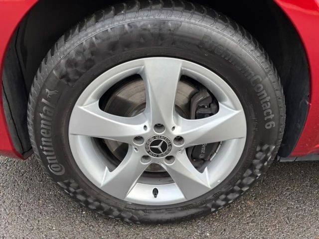 Mercedes-Benz V 220 4MATIC V 220 d