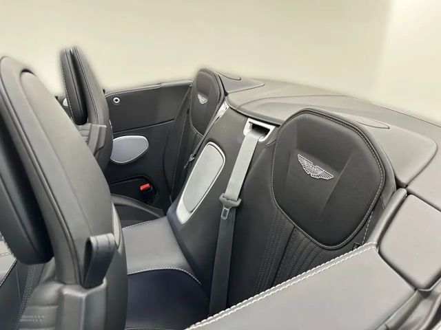 Aston Martin DB11 V8