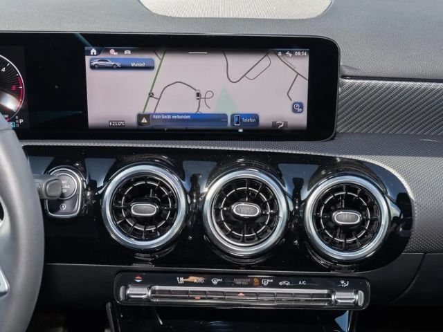 Mercedes-Benz A 200 A 200 d