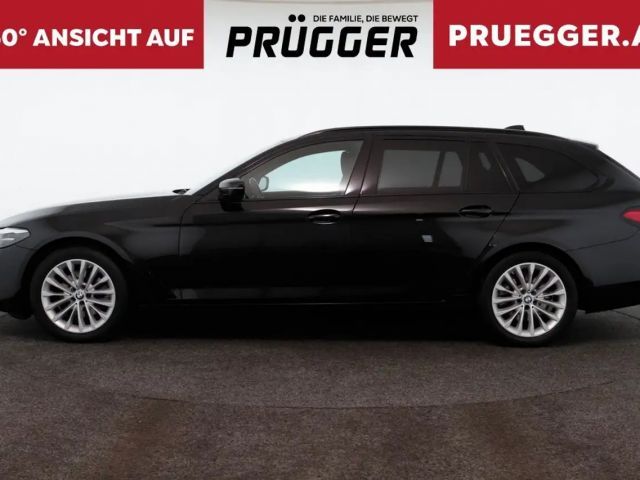 BMW 520 520d Luxury Line Touring xDrive