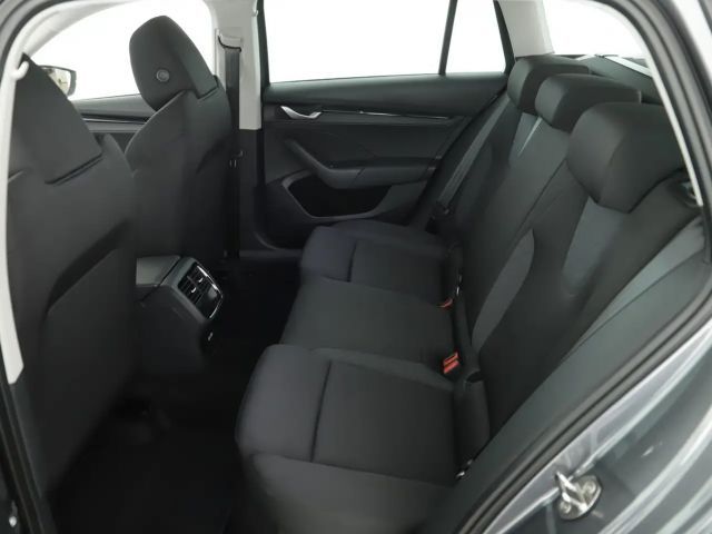 Skoda Octavia Essence TSI