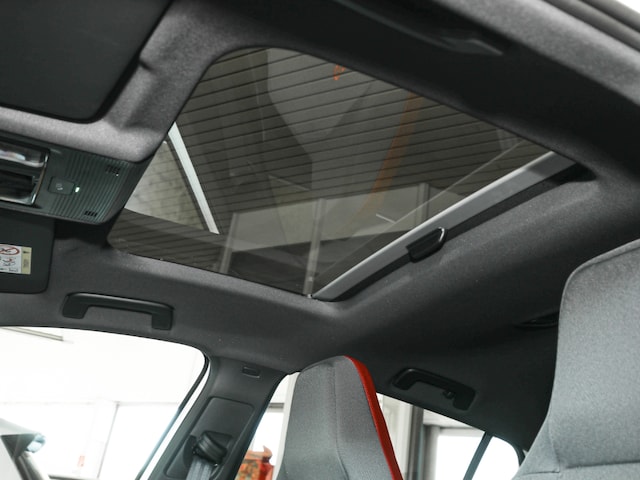 Volkswagen Golf 2.0 TSI DSG IQ.Drive