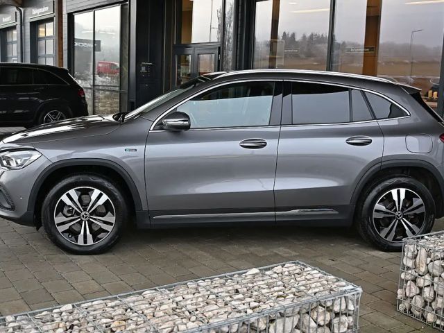 Mercedes-Benz GLA 250 GLA 250 e