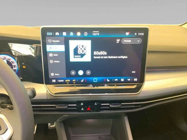 Volkswagen Golf 1.5 eTSI DSG