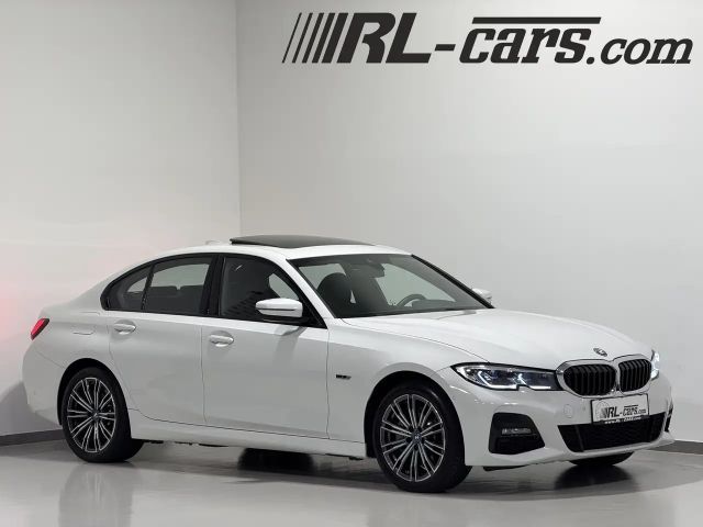 BMW 330 330e M-Sport Sedan