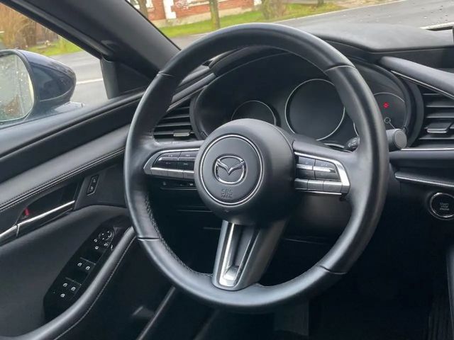 Mazda 3 S SkyActiv