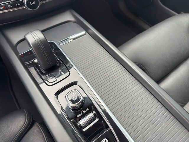 Volvo XC60 AWD Momentum