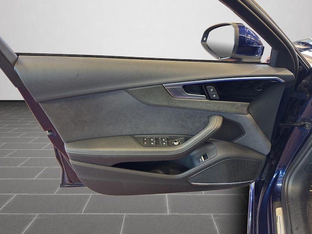 Audi A4 40 TDI Avant S-Tronic