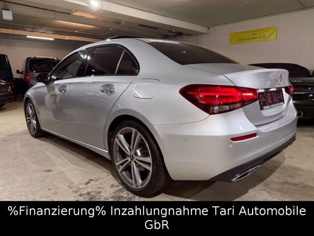 Mercedes-Benz A 180 Limousine Widescreen,Night,Pano,Burmes,19"