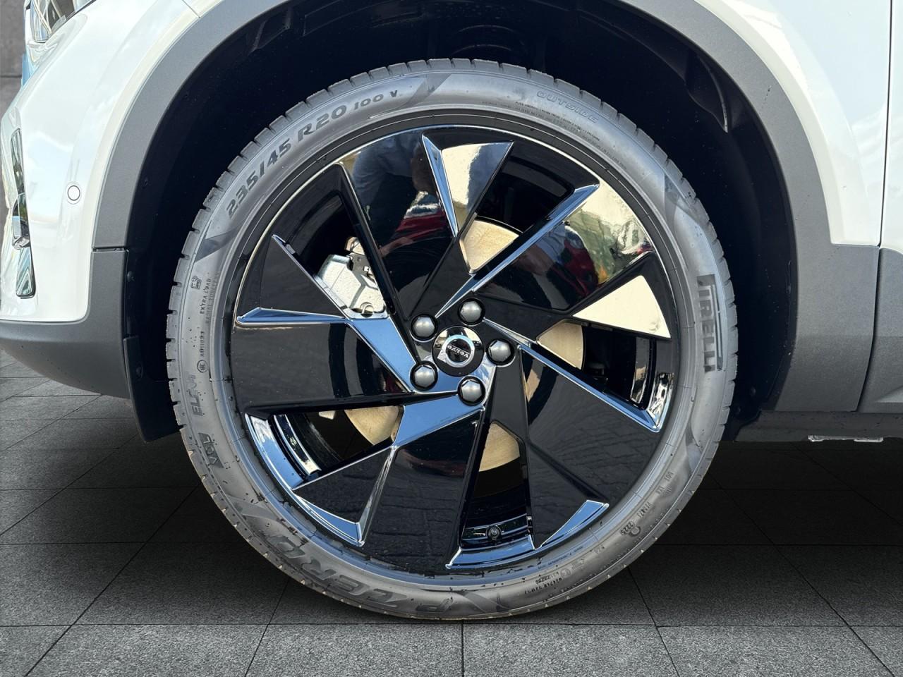 Volvo EX40 Achterwielaandrijving Ultra