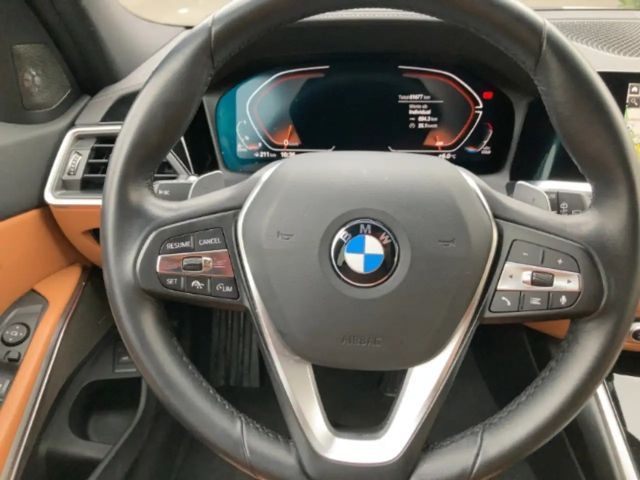 BMW 320 320d Touring xDrive