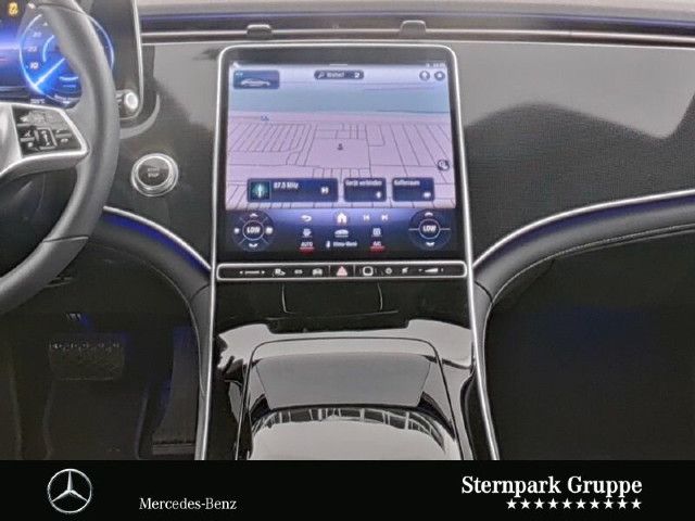 Mercedes-Benz EQE 300 Sedan