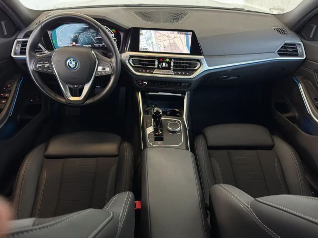 BMW 320 320e Advantage pakket Sedan