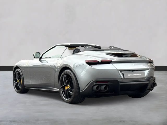 Ferrari Roma Spider