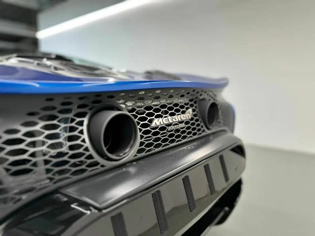 McLaren Artura Spider