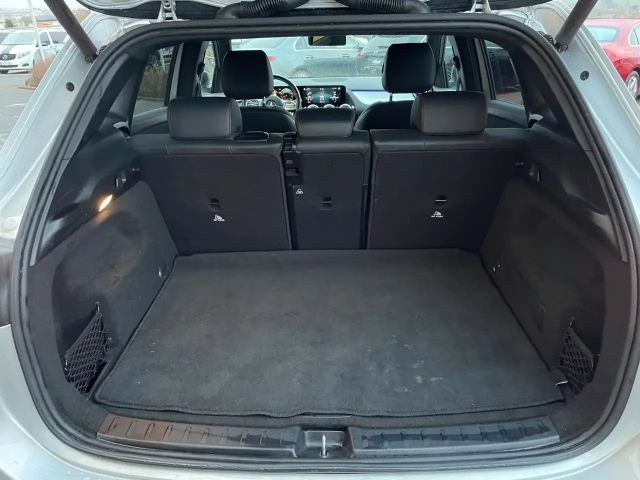 Mercedes-Benz GLA 200 AMG Line