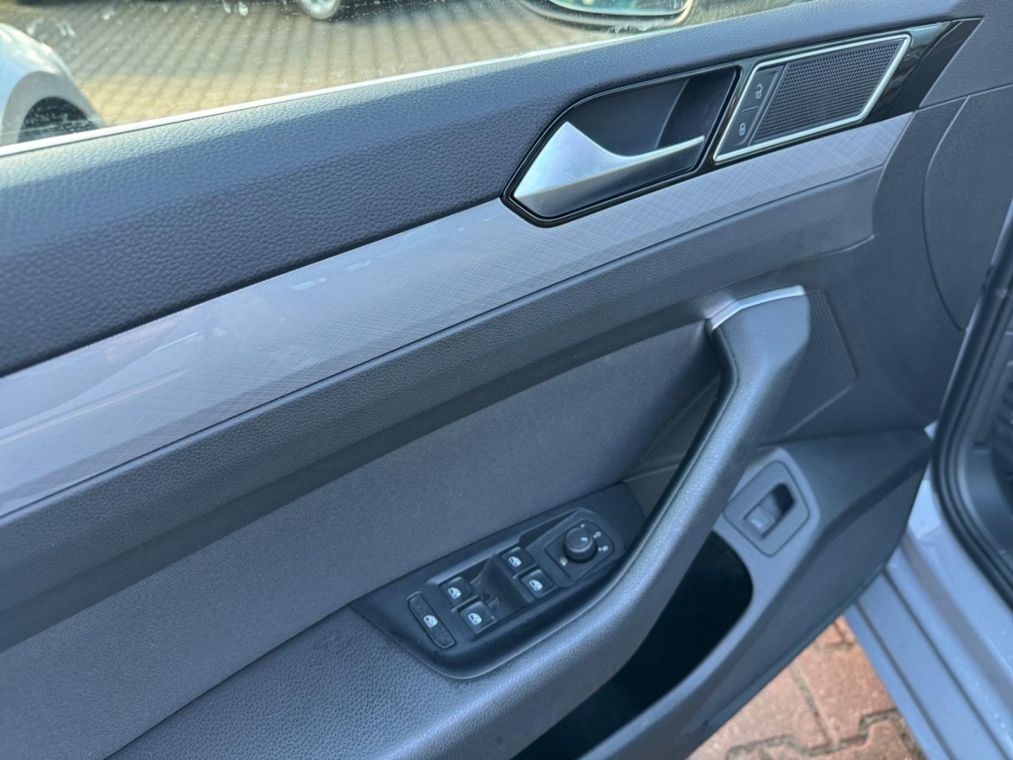 Volkswagen Passat 2.0 TDI Business DSG Variant