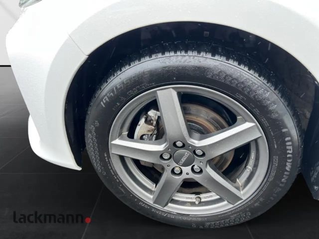 Toyota Yaris Hatchback Hybride Team D