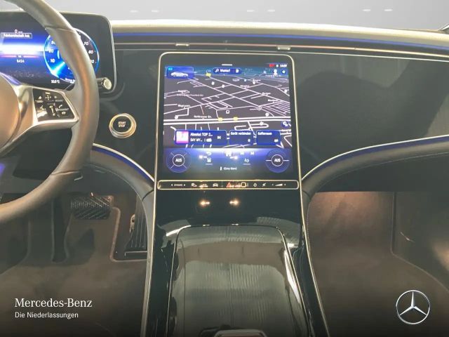 Mercedes-Benz EQE 300 AMG Line Sedan