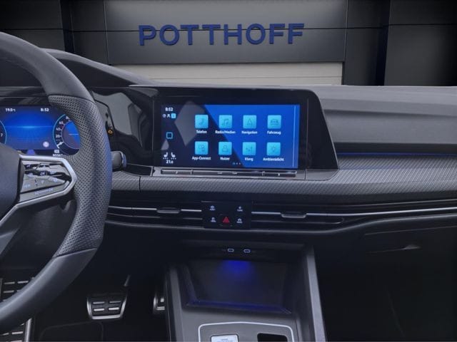 Volkswagen Golf 1.5 eTSI DSG R-Line Variant