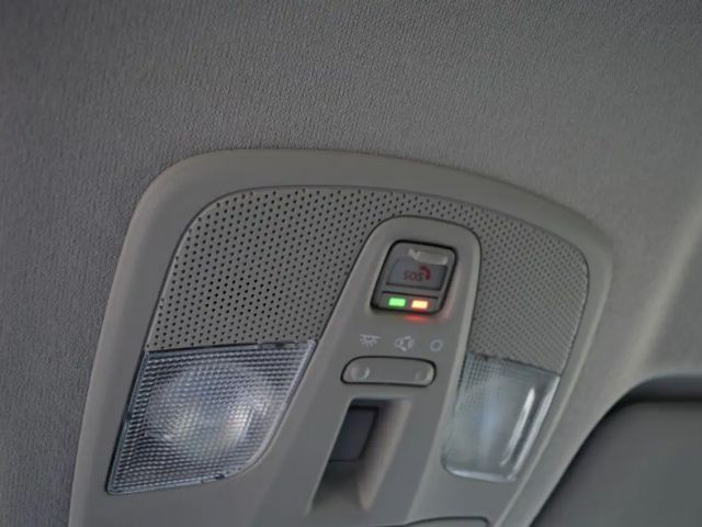 Suzuki S-Cross Hybrid