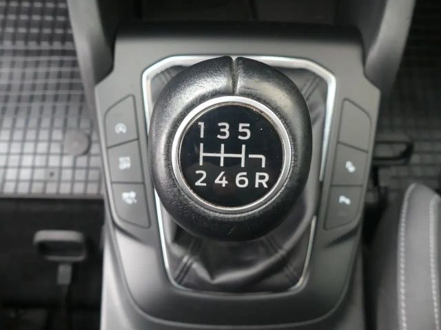 Ford Focus Cool & Connect Wagon