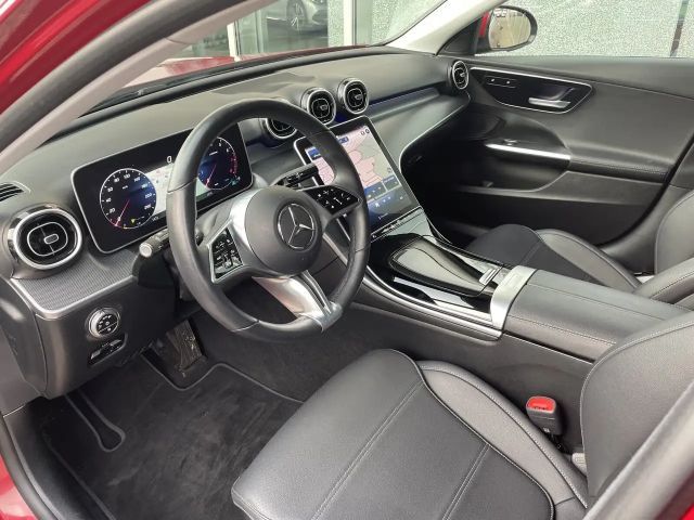 Mercedes-Benz C 200 Sedan