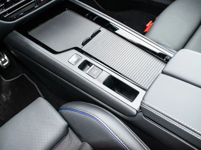 Volkswagen Passat DSG R-Line